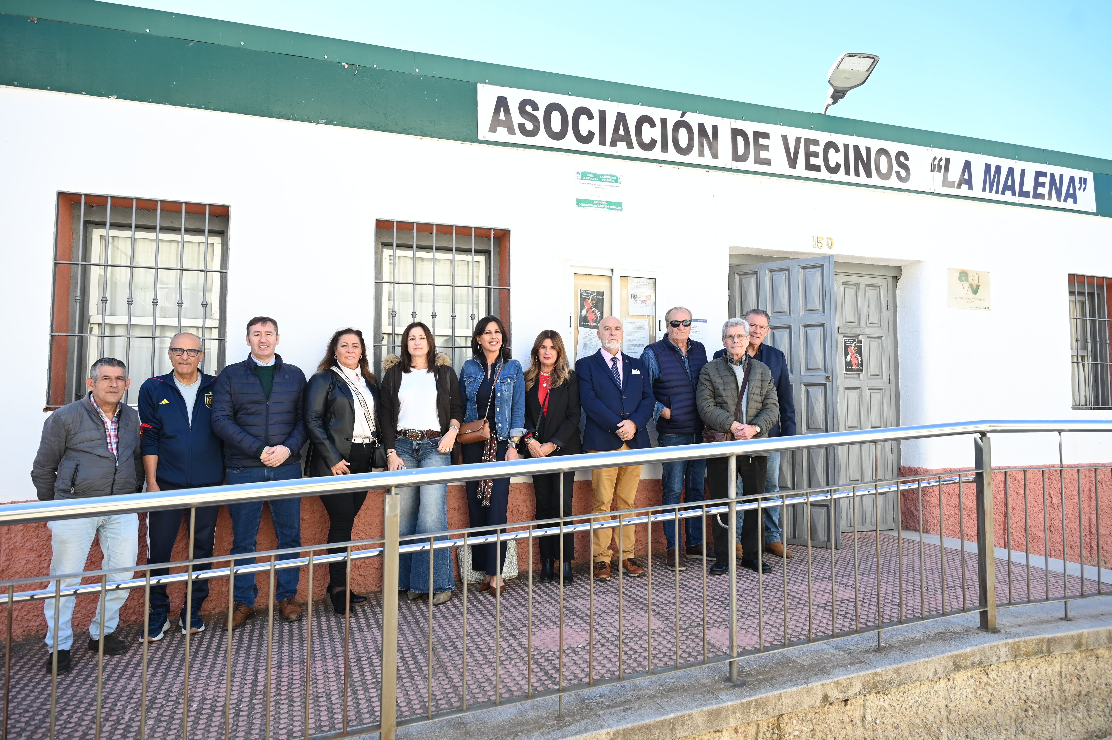 Reunión en la Asociación de Vecinos La Malena de Linares.