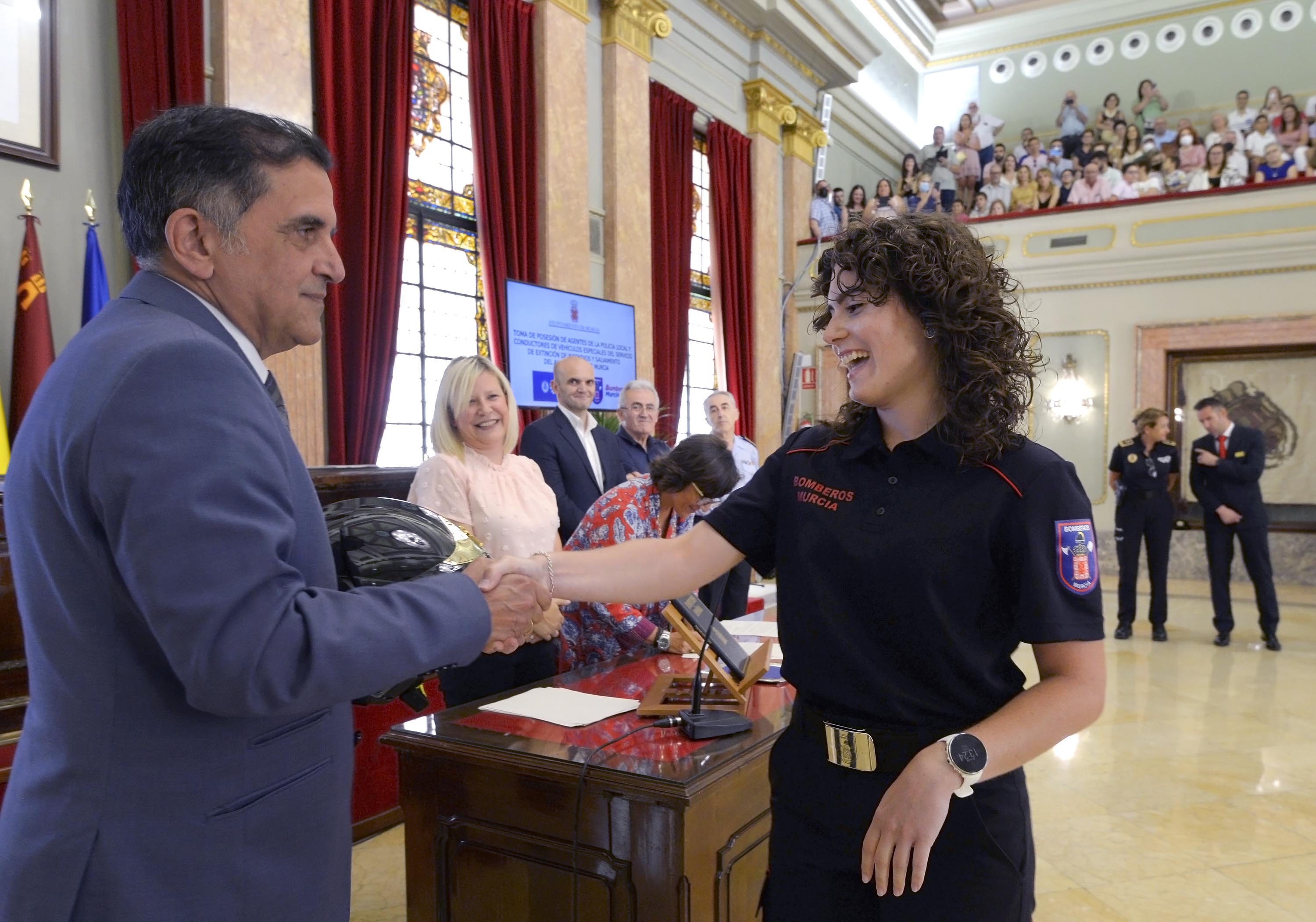 El Servicio de Extinción de Incendios y Salvamento de Murcia cuenta, por vez primera en su historia, con una mujer conductora