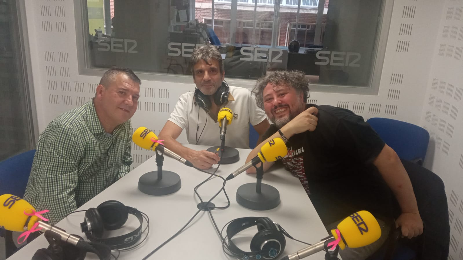 Emilio Herreros, junto a los clásicos Diego Rodríguez y Carlos Lanza en la SER