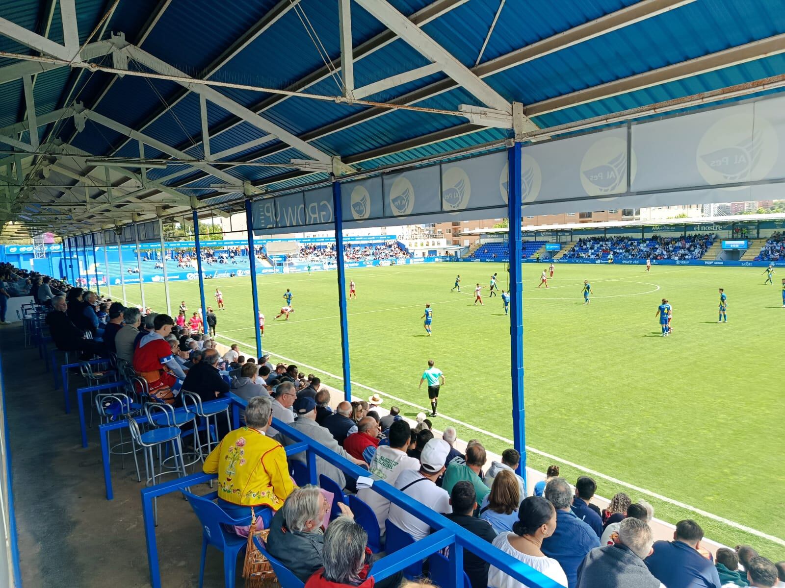 Imagen de las gradas de El Collao-Gestaser en el partido ante el Sant Andreu