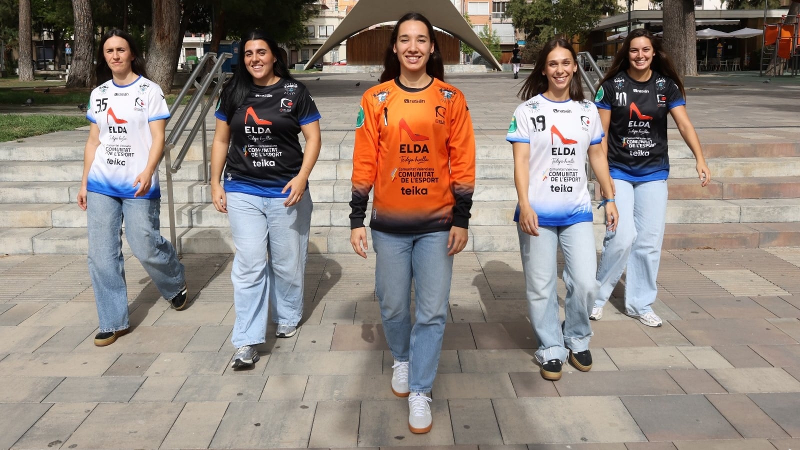 Nuevas equipaciones del Elda Prestigio