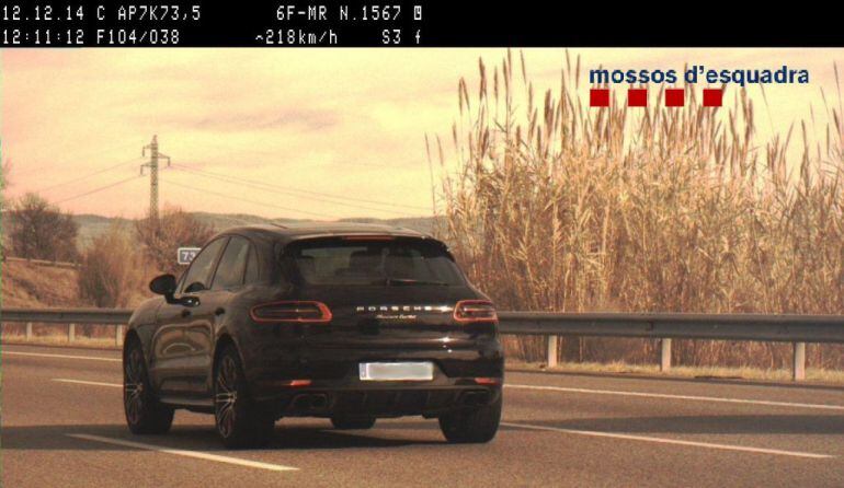 El Porsche Macan, perfectament identificat.