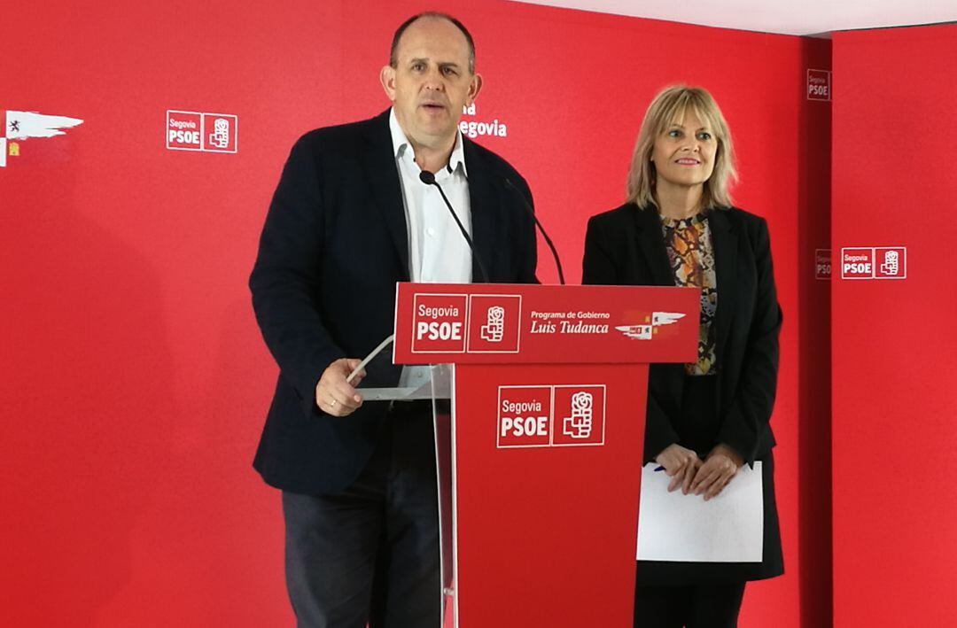 José Luis Aceves y Ana Agudíez durante el balance de su trabajo durante la última legislatura en las Cortes Regionales