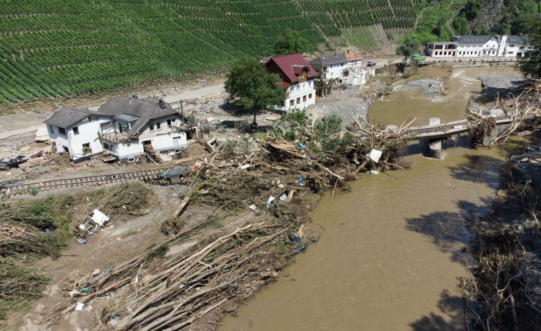 Las inundaciones en Alemania y Bélgica causan estragos materiales y cientos de muertos.