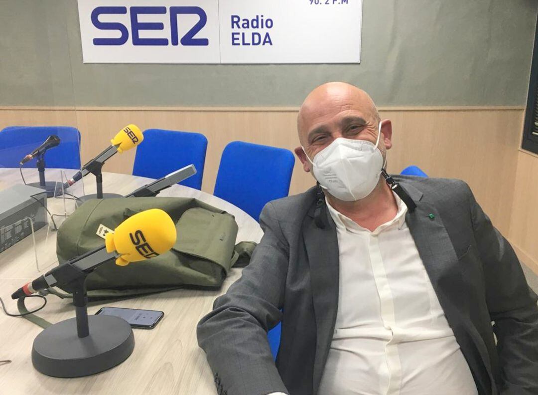 Miguel Ángel Erades, en Radio Elda Cadena SER