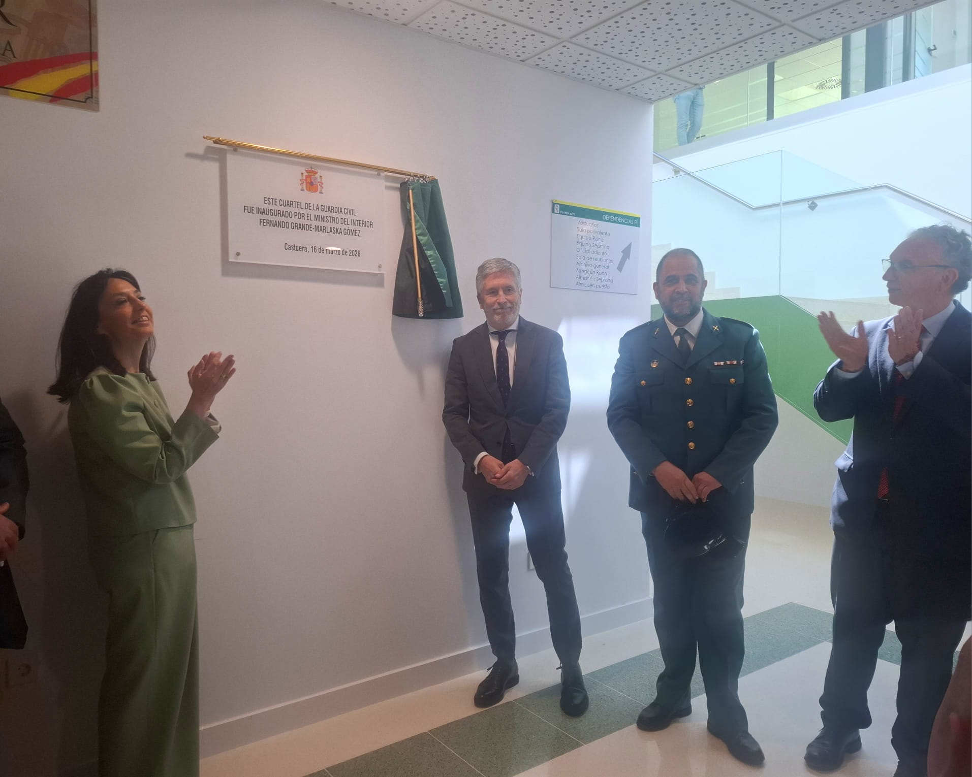 El ministro del Interior inaugura el nuevo cuartel de la Guardia Civil de Castuera