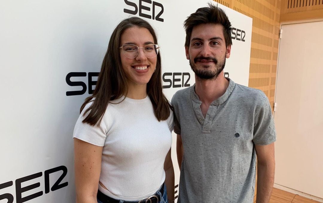 José Antonio Valera (director) y Celia Muñoz (actriz) en los estudios de Radio Murcia para hablar del estreno de &#039;Las cosas absurdas que pensamos y no decimos&#039; 