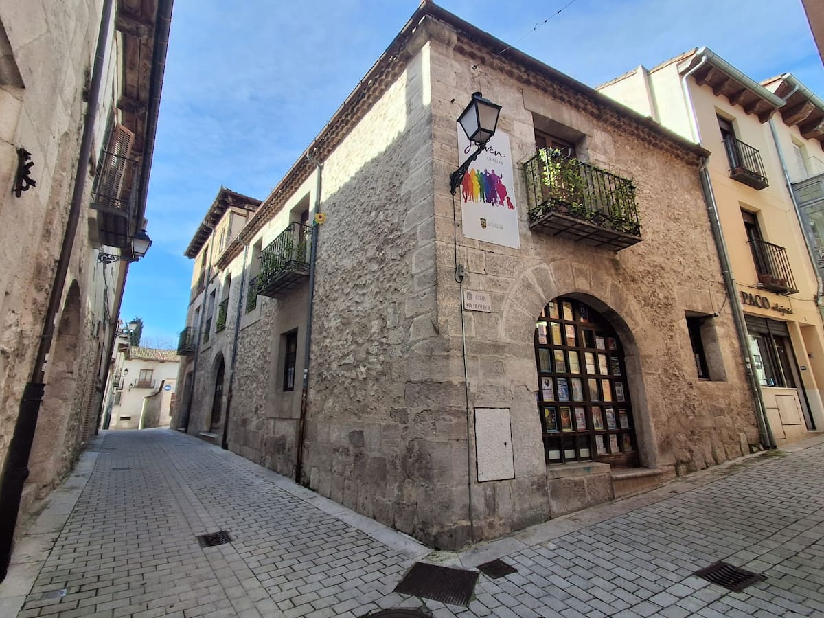 Cuéllar elabora una Guía de Recursos de Información Juvenil para jóvenes de entre 14 y 30 años