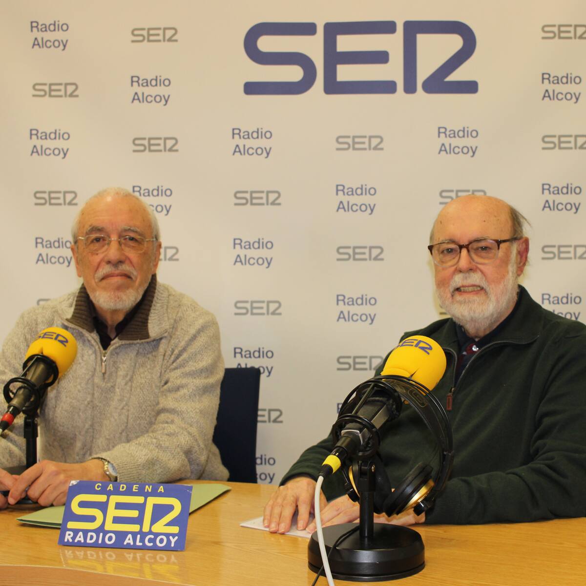 El historiador Enrique Téllez presenta un libro que estudia la figura del músico alcoyano Carlos Palacio en uno de sus capítulos