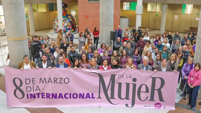 Concha Villalón, concejala de Bienestar Social de Alcobendas, sobre la ausencia de algunos partidos de la oposición en el manifiesto del 8M