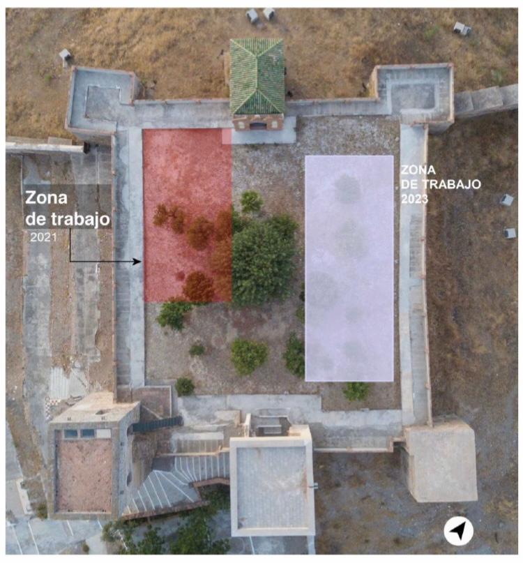 Imagen de la zona en la que se quiere intervenir para realizar un nuevo sondeo en la fosa común del castillo de Álora (Málaga)