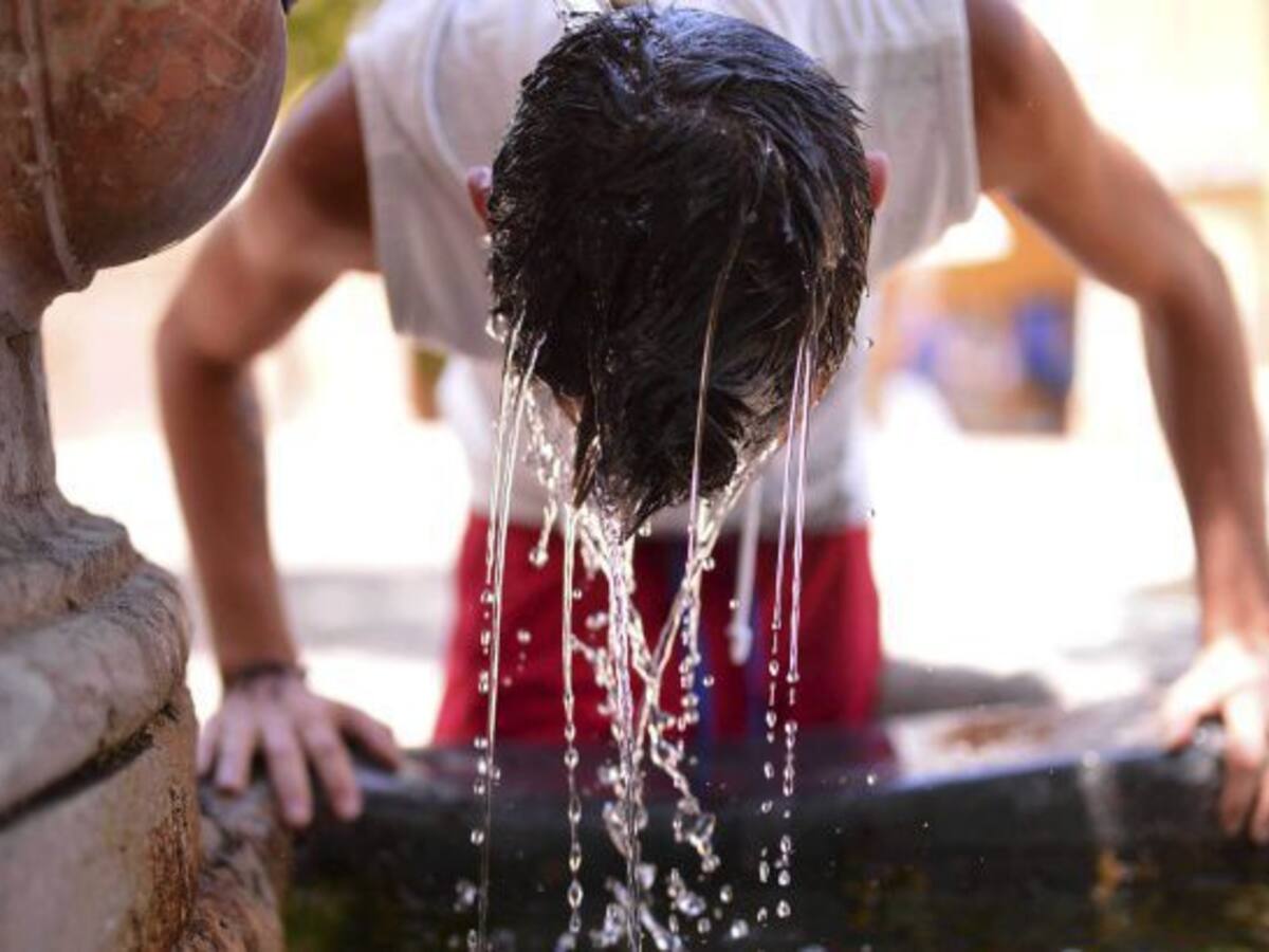 El PP no quiere aclimatar los colegios "porque hace calor un mes cada 20 años"