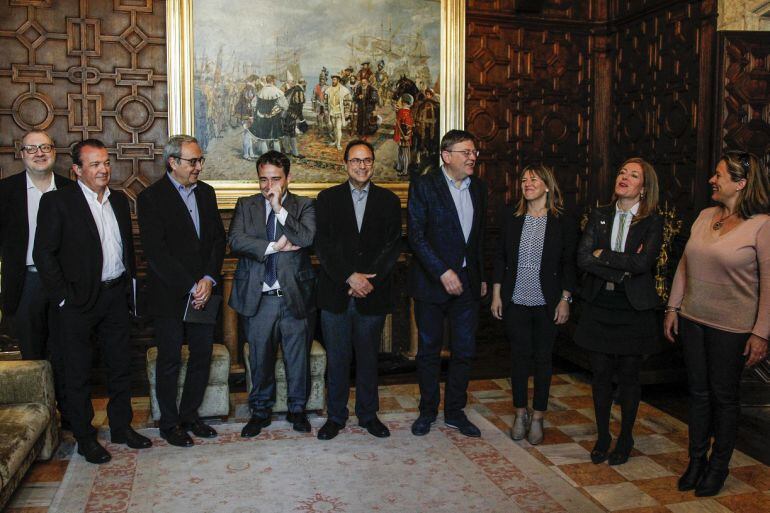 Reunión del president Ximo Puig con el equipo directivo de la Conselleria de Hacienda y los miembros del Grupo de Expertos de Financiación 