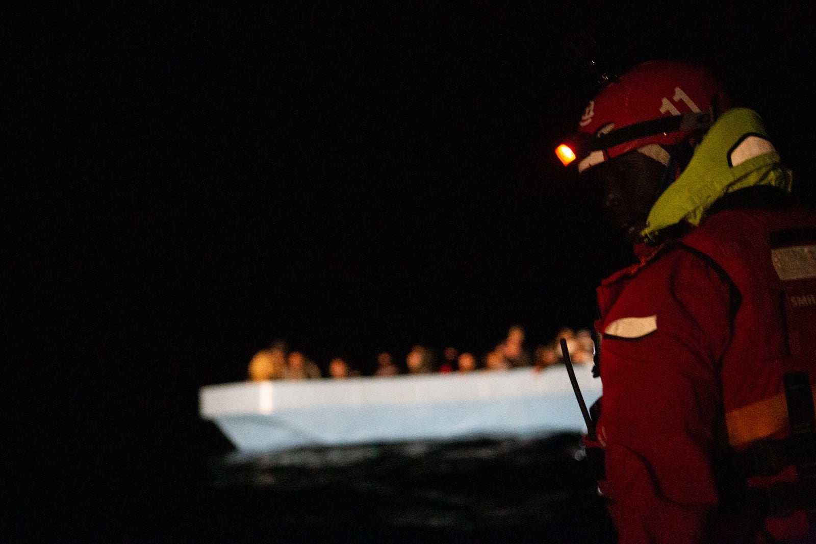 El Aita Mari desembarca en Salermo a los 33 migrantes sirios que fueron rescatados en el Mediterráneo