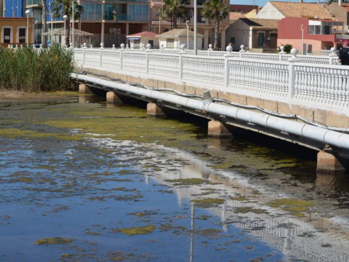 Estancamiento de las aguas en las inmediaciones del Club Náutico de los Nietos