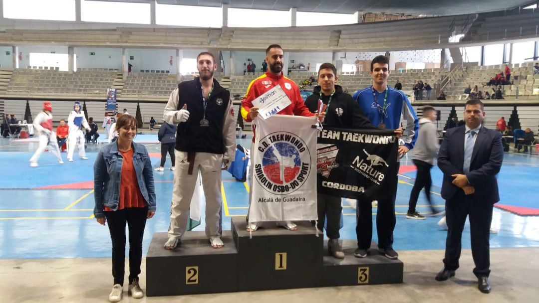 Podio del campeontato de Taekwondo celebrado en el Palacio