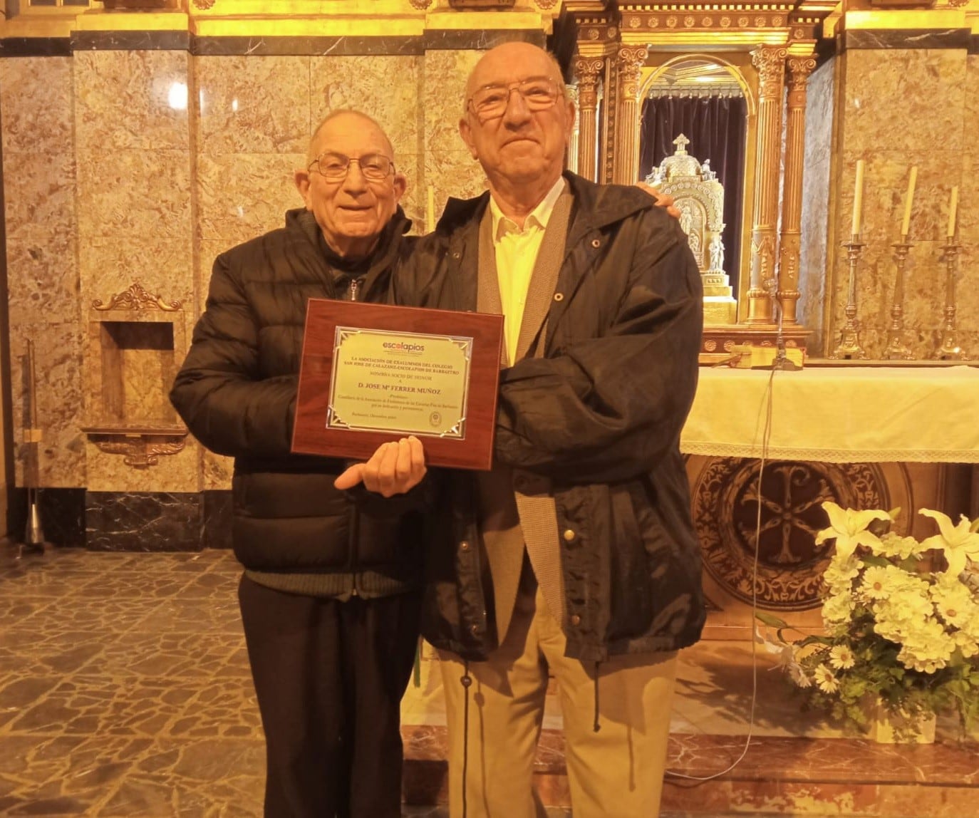 José María Ferrer y Paco Lacau en el momento del reconocimiento