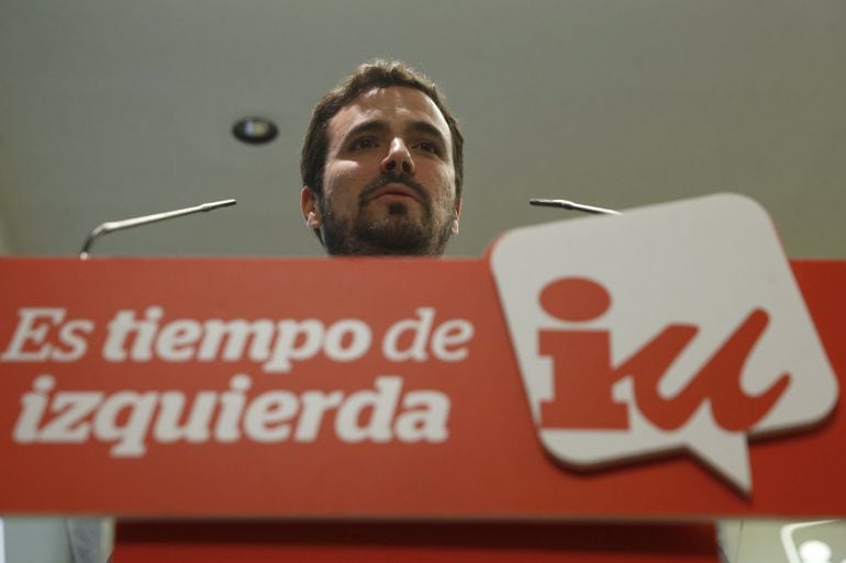 El candidato de IU a las elecciones, Alberto Garzón, durante una rueda de prensa