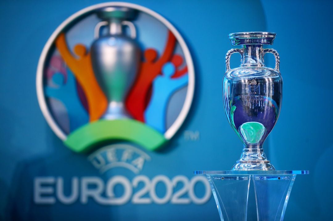 El trofeo de la Eurocopa.