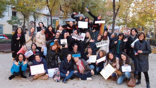 Un grupo de profesores después de recibir la formación en España.