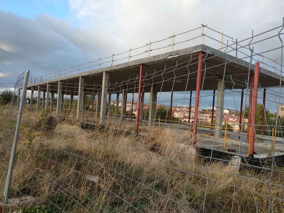Las obras de la futura comisaría de la Policía Local se paralizaron hace más de un año