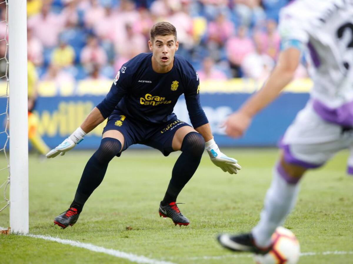 Raúl Fernández será operado tras fracturarse otra vez la mano derecha