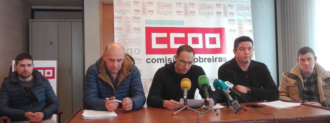 Miembros de la plantilla de bomberos, este jueves en rueda de prensa