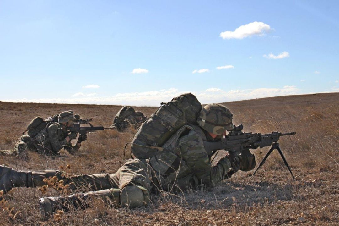 Foto de recurso durante unas maniobras de los militares de la BRILAT