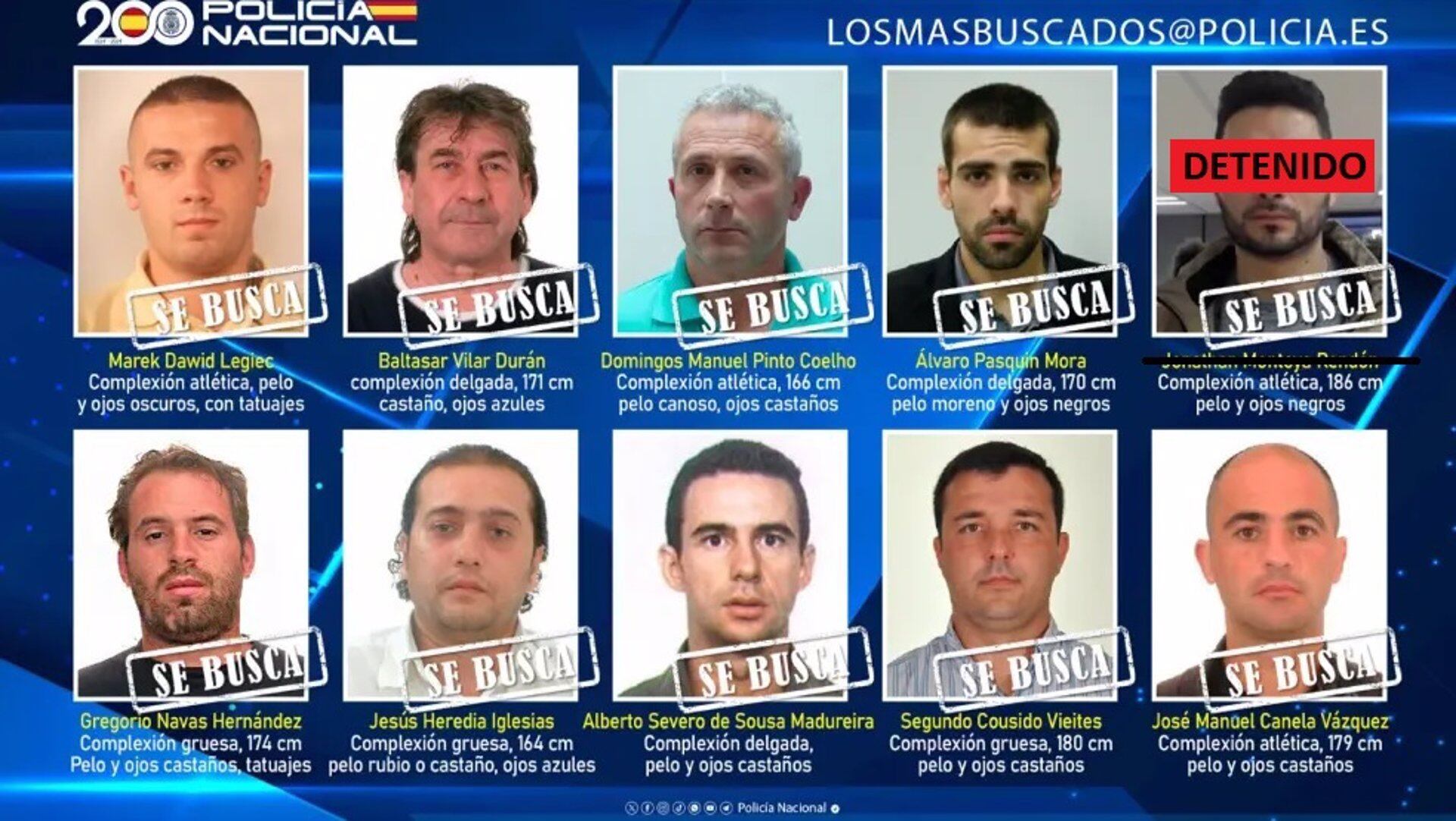 06/08/2024 Los fugitivos más buscados a nivel nacional en agosto 2024.

Agentes de la Policía Nacional han procedido a la detención de un varón de origen marroquí de 42 años de edad, al constarle dos órdenes de búsqueda y detención, una de ellas por un Juzgado de Almería y la otra resultaría ser una Orden Europea de Detención para extradición emitida desde Italia, según han informado fuentes policiales en nota de prensa.

SOCIEDAD ESPAÑA EUROPA MURCIA
POLICÍA NACIONAL
