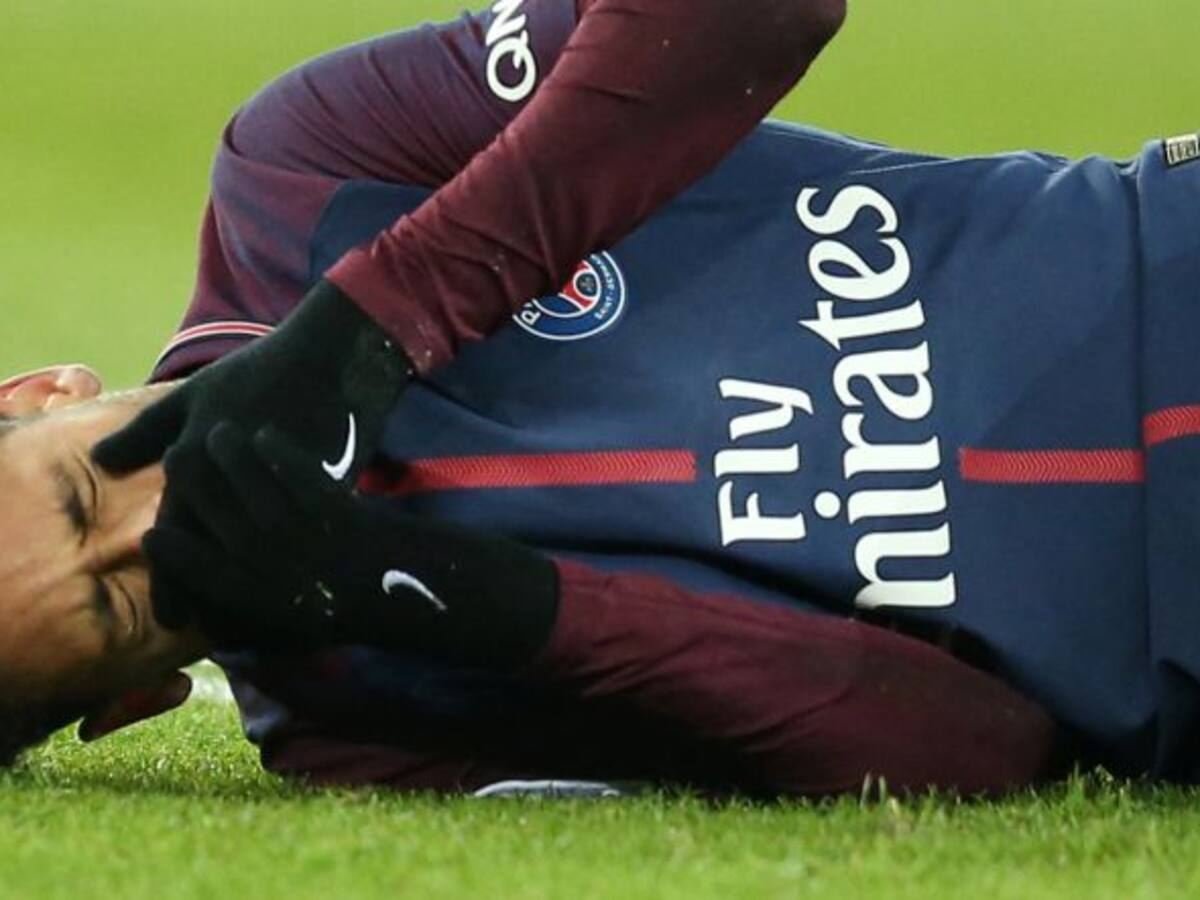 Emery baraja una "pequeña opción" de contar con Neymar ante el Real Madrid