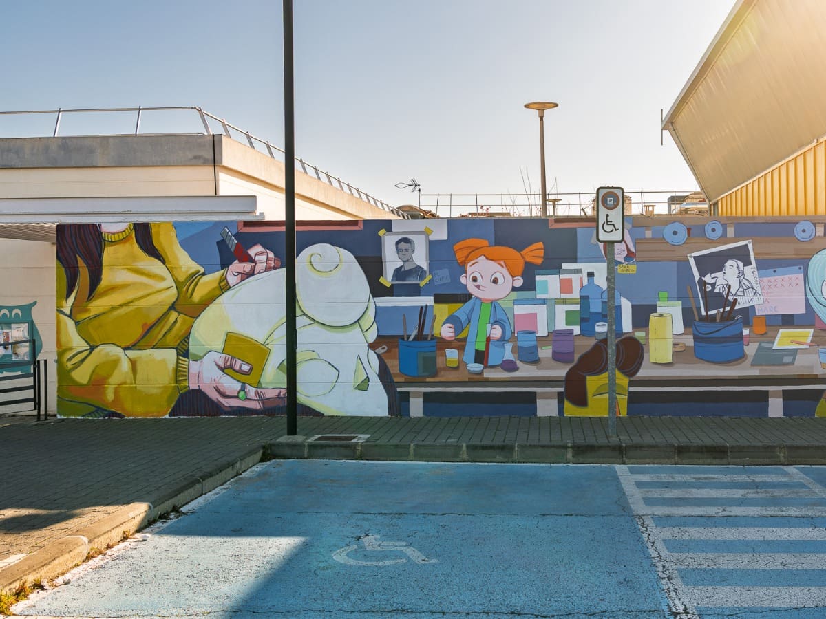 La UPV dedica un mural al gremio de artistas falleros en su proyecto “La Ciència a les Falles”