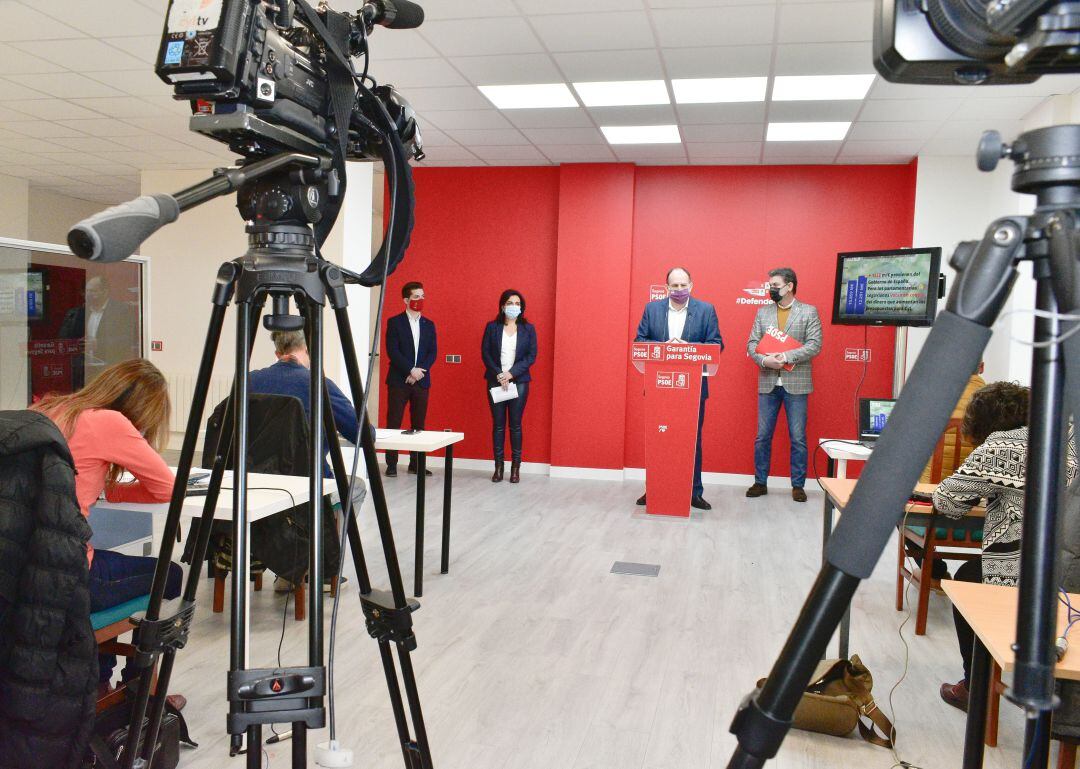Sede el PSOE en Segovia. Rueda de prensa valoracion e incidencia en la provincia de los PGA 2021