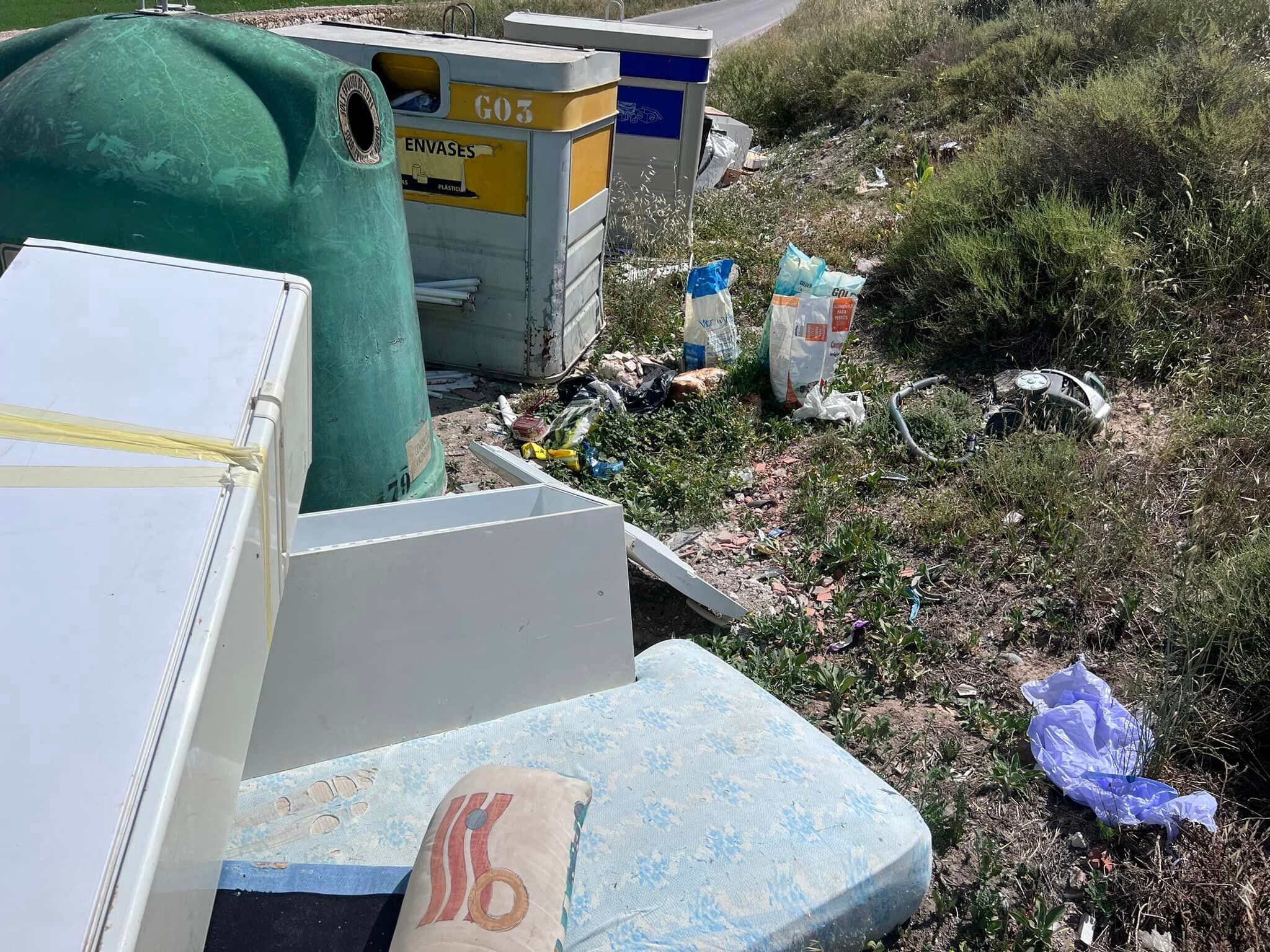 Vertidos incontrolados en el término de Villena