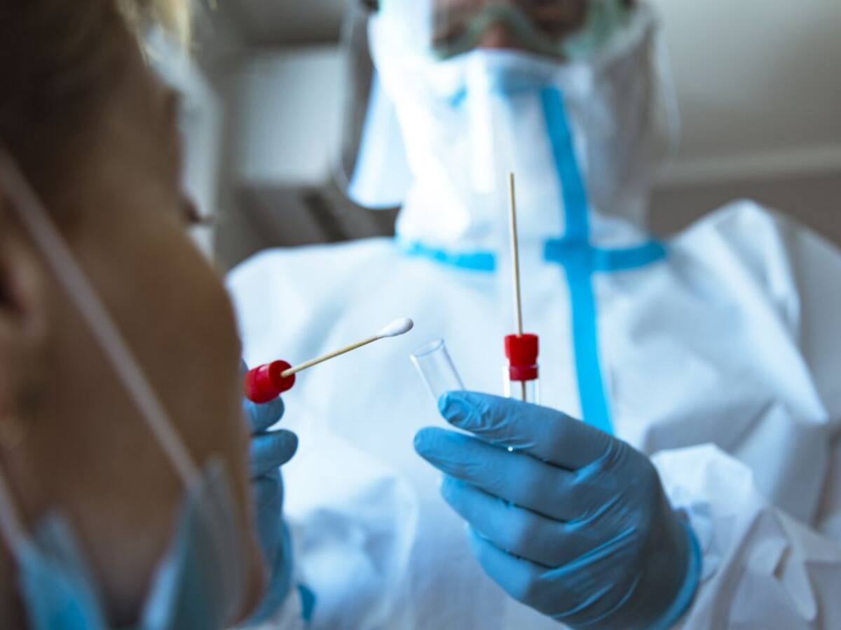 "El médico me dijo que si no tenía síntomas tenía que ir a trabajar aunque sea positivo"