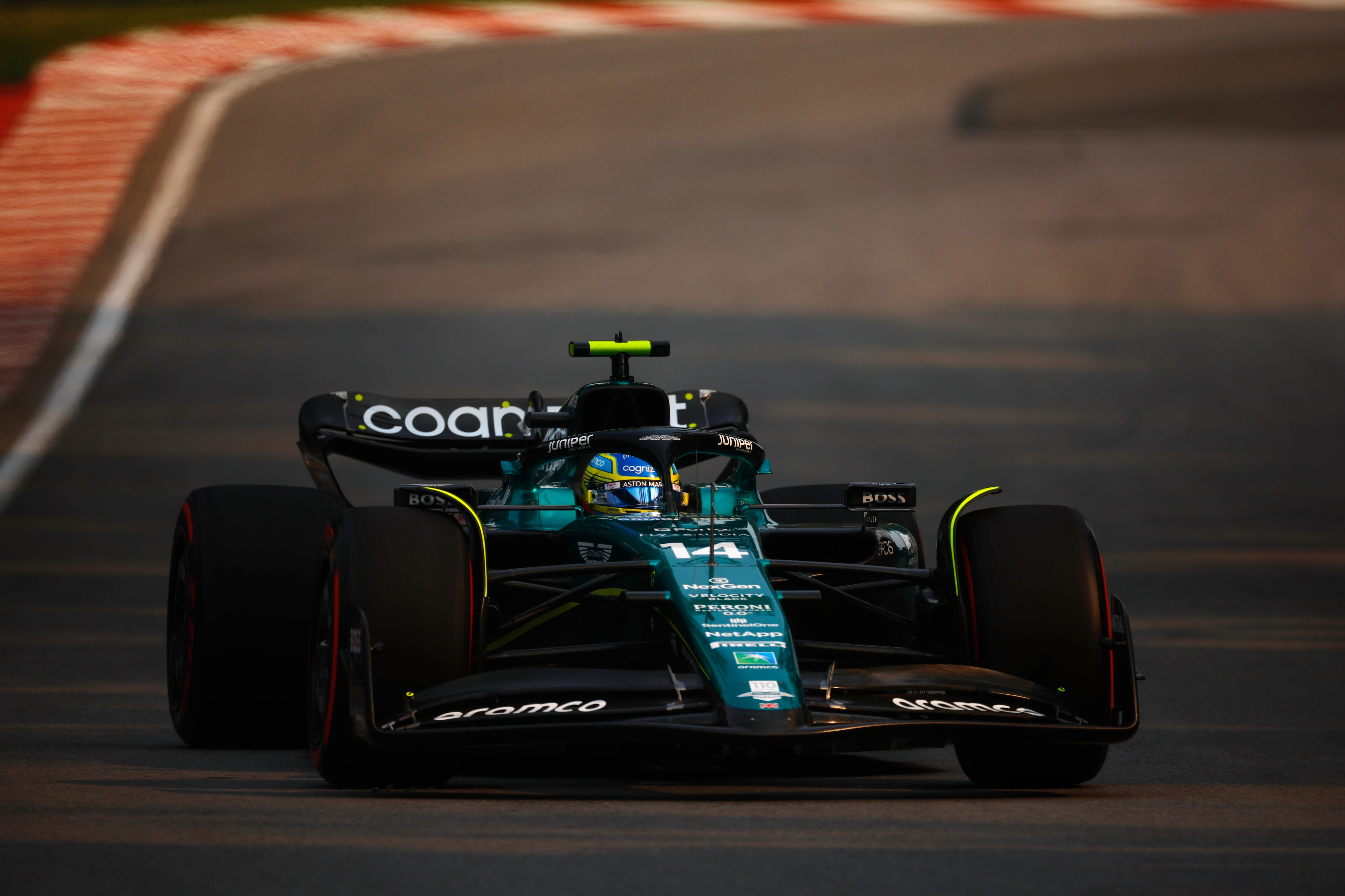 Fernando Alonso, en Montreal durante los Libres 2 del GP de Canadá F1. (Photo by Jared C. Tilton/Getty Images)