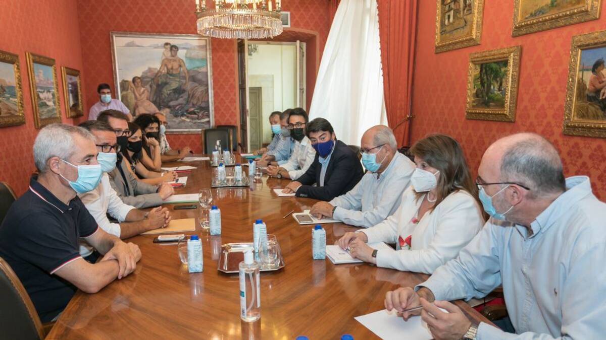 Ayuntamiento y Conselleria escogerán en 48h la mejor empresa para el estudio geotécnico del edificio de FP