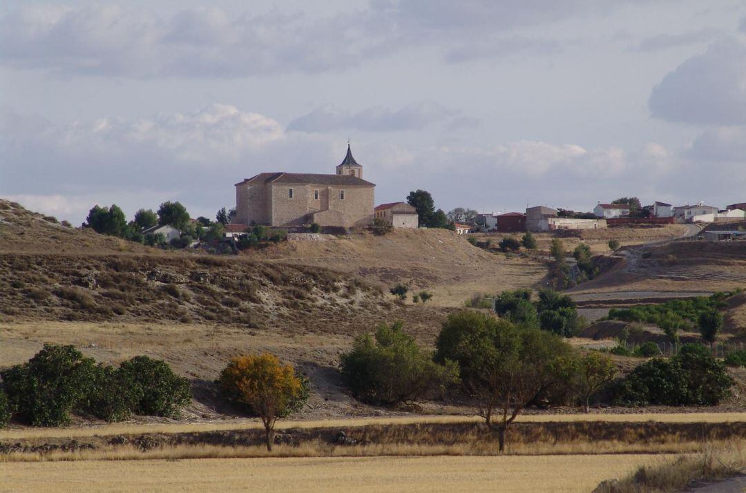 Vistas de la iglesia de Valdaracete