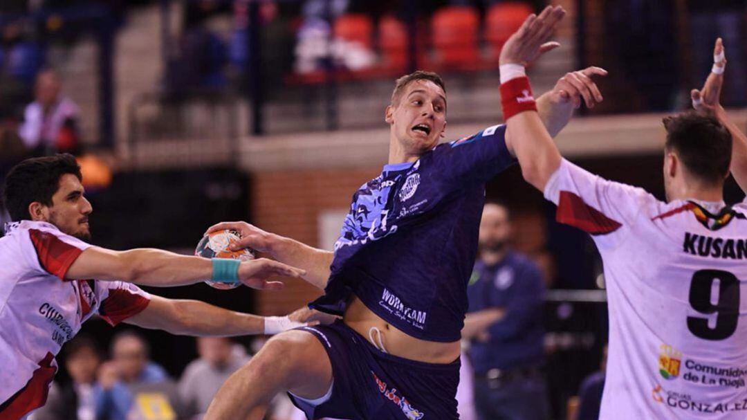 Ligetvari cambiará la camiseta del Ademar por la del BM Logroño