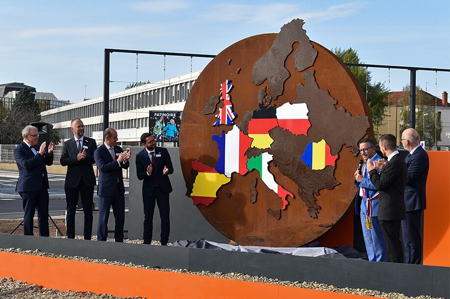 Monumento inaugurado en Roanne