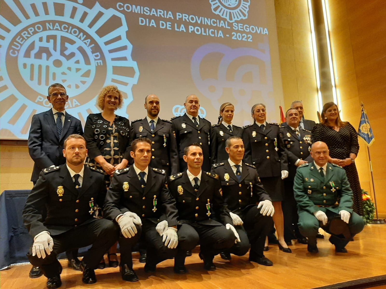 Condecorados Policía Nacional en su fiesta de los Ángeles Custodios