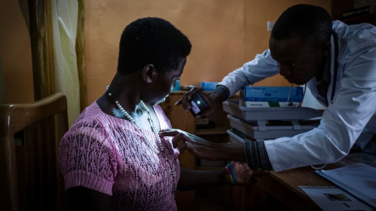 Día mundial de la lucha contra el SIDA: ¿por qué sigue muriendo gente por VIH?