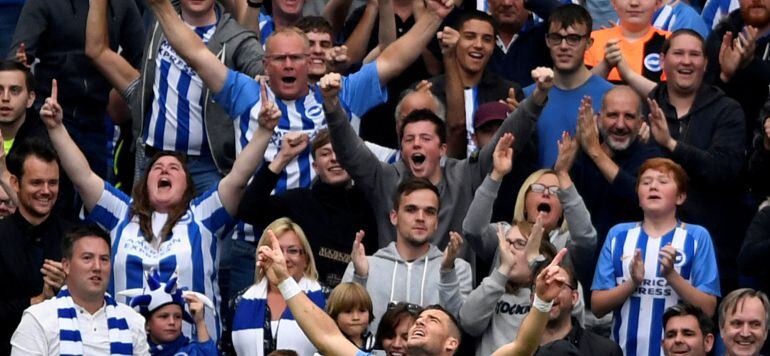 Los estadios de la Premier League se llenan cada partido