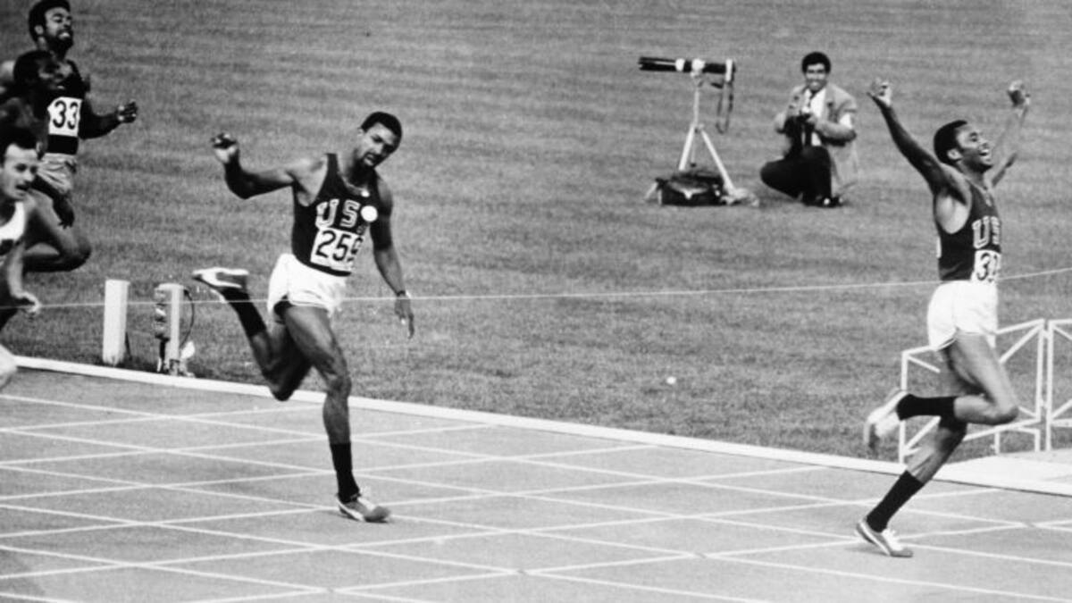 El asesinato, la canción y la fotografía