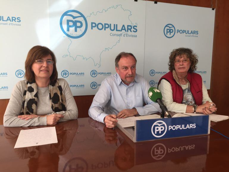 Los consellers del PP, Pepa Costa, Mariano Juan y Belén Torres