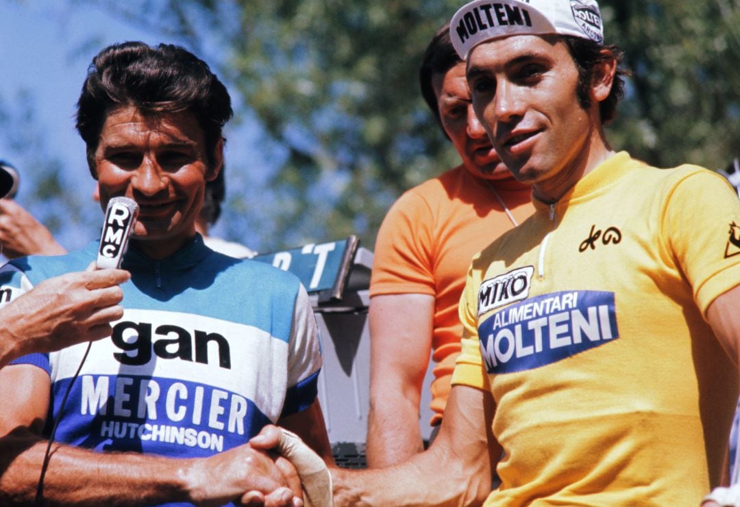 Poulidor y Merckx, en el Tour de Francia de 1974.