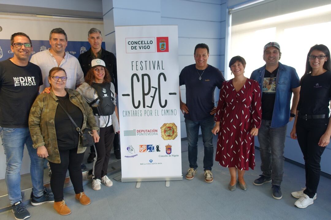 Presentación CANTARES POR EL CAMINO