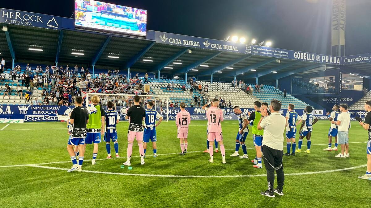 La Deportiva se atasca en el Toralin