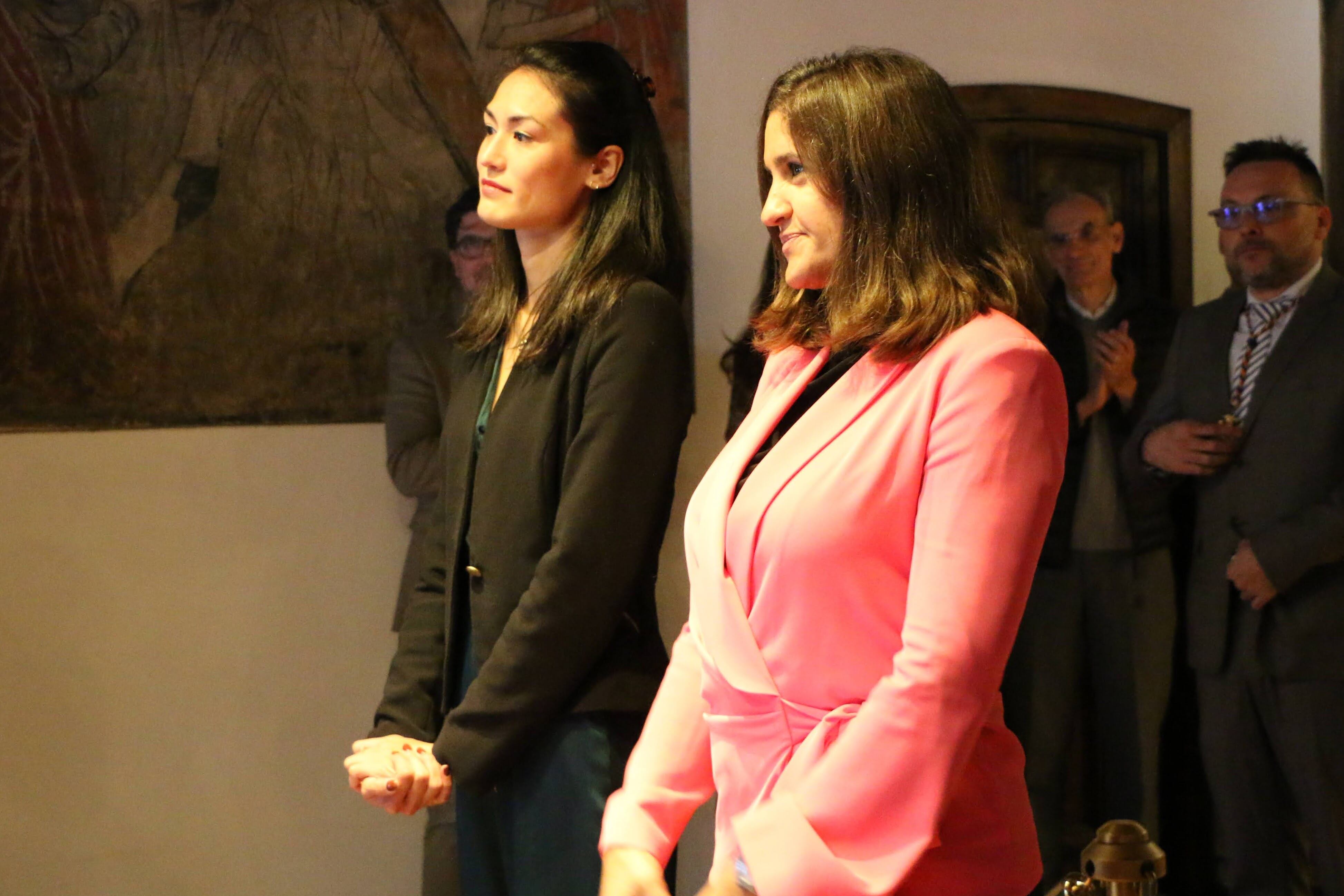 Sabrina Pujol i Belinda Babi juren el càrrec d'inspectores de l'APDA.