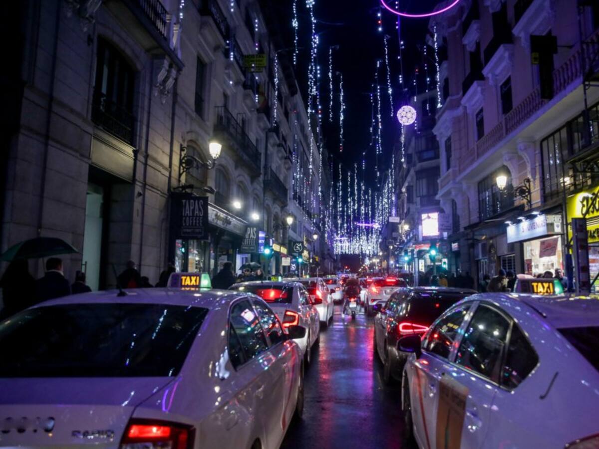 Madrid enciende las luces de Navidad: consulta el horario, actividades y cortes de tráfico y Metro