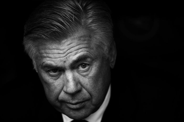 Carlo Ancelotti en el banquillo del Allianz Arena.